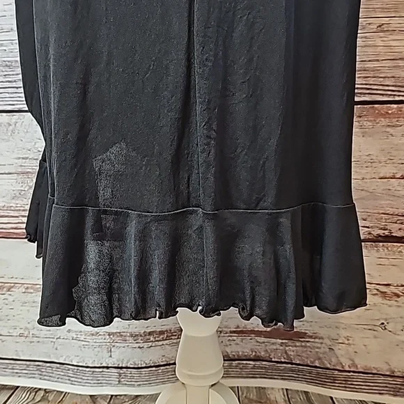 NEW i.e. PETITE BLACK LINED SLEEVELESS CICKTAIL DRESS - Picture 8 of 13